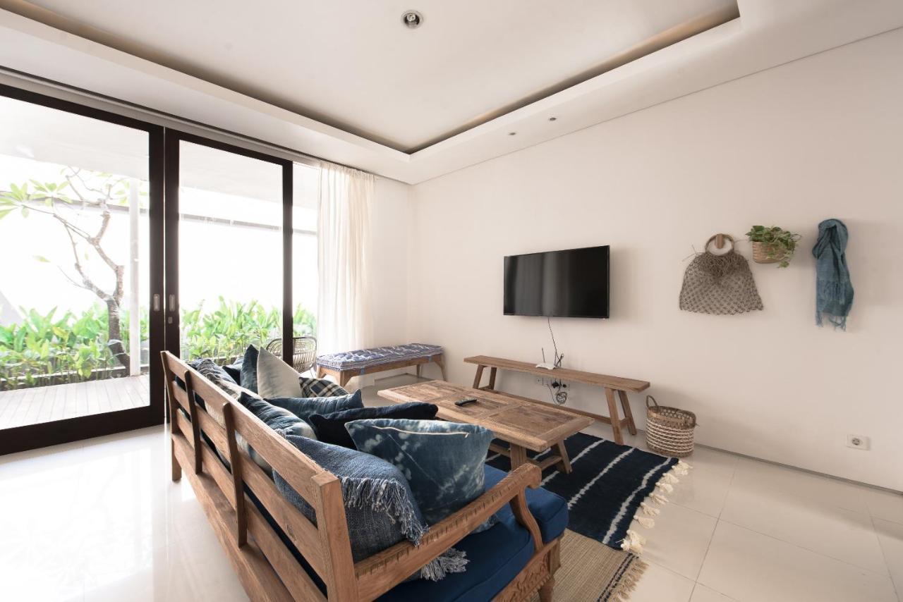 Pelangi 148 Beach Suites Seminyak  Exterior photo